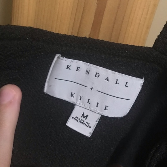 KENDALL & KYLIE cropped tank - Picture 2 of 2